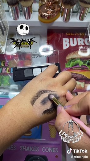 Easy Jack Inspired look #IDeserveTuitionContest #jackskellington #halloweenmakeup #nightmarebeforechristmas #spooktember