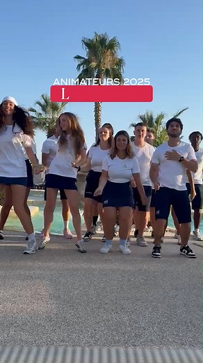 Des sourires XXL, une énergie débordante et un sens de la fête inégalé… Voici l’𝗲́𝗾𝘂𝗶𝗽𝗲 𝗱’𝗮𝗻𝗶𝗺𝗮𝘁𝗶𝗼𝗻 qui enflamme vos vacances 🔥 Soirées à thème, activités sportives, clubs enfants… Préparez-vous à vivre des 𝗺𝗼𝗺𝗲𝗻𝘁𝘀 𝗶𝗻𝗼𝘂𝗯𝗹𝗶𝗮𝗯𝗹𝗲𝘀 ❤️ #TeamAnimationMS #VacancesInoubliables #Été2025 #MSVacances #Barcares | Camping Club Les Tamaris