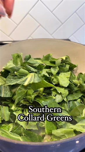 These Southern-style collard greens are the real deal—slow-simmered with ham hocks or smoked turkey until tender, flavorful, and full of that down-home comfort. This is the kind of recipe that tastes like it’s been passed down through generations… because it has. Grab a skillet of cornbread and let’s eat! #CollardGreens #easter | Stay Snatched - Easy and Indulging Recipes