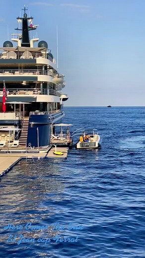 Luxury Motor Yacht 'Here Comes The Sun' in St Jean Cap Ferrat