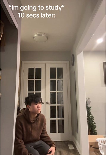 Mama a procrastination behind YOU💜 #ratdance #ratomilton #chesstypebeat #dance