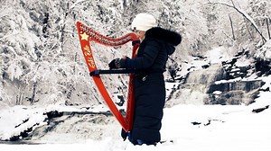 Perfect - Ed Sheeran (Electric Harp) Arpa Eléctrica HD: https://www.youtube.com/watch?v=bVRCUvretWc | Kiki Bello