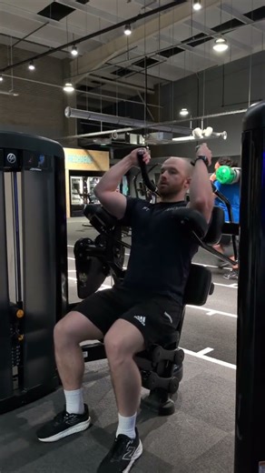 Machine Abdominal Crunch