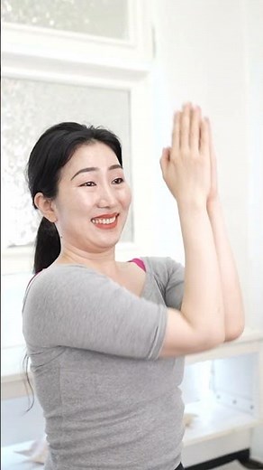 Do this exercise to slim your upper arms