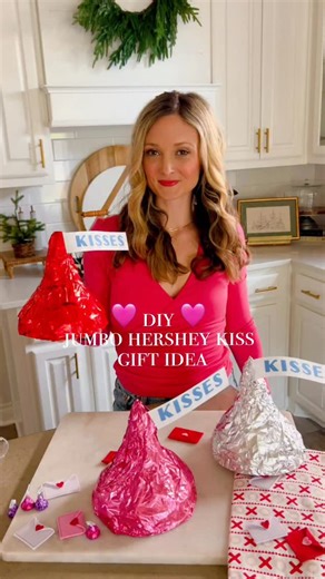 Okay these DIY jumbo Hershey Kisses might be my new favorite Valentine’s Day gift 💘✨💋 They look like the real thing… but inside is the fun part 👀 filled with candy, cute little surprises, and even a gift card if you want to be extra 🎀🍬 Perfect for kids, teachers, friends, neighbors… basically anyone who deserves a BIG sweet surprise 💋 Like this Post & Comment KISS and I’ll send you the tutorial supply list! 💌💝 #ValentinesDayDIY #ValentinesGiftIdeas #DIYValentinesGift #TeacherGiftIdeas #C