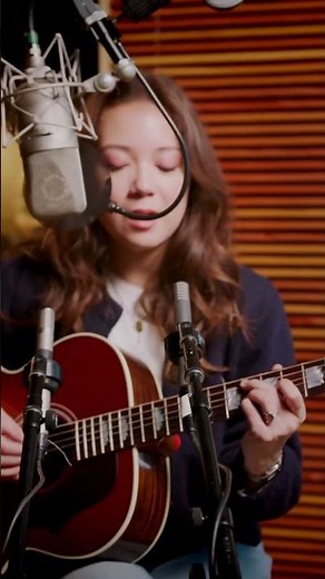 Watch Laufey's solo acoustic performance of "From The Start" #shorts #music