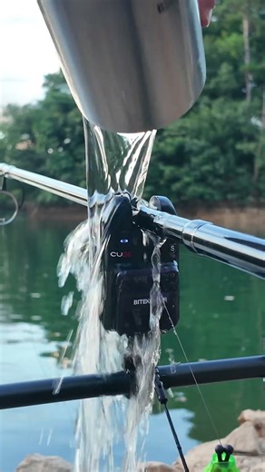 🎣 CUBE Bite Alarm — The Ultimate Gift for Every Angler! 🎁