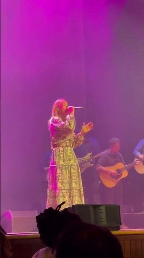 Carrie Underwood - Ryman Show - How Great Thou Art Live
