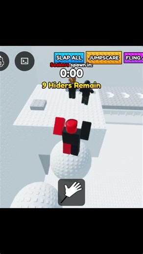 Red head plays hide and seek #roblox #gaming #ytshorts