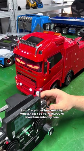 Light system on the hydraulic 1/14 scale custom Tamiya wrecker tow truck