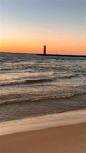 23 reactions | Lake Michigan ~ Pere Marquette - Muskegon, MI 11-12-25 #sunsetphotographers #newphotographer #Michigan #sunset #photographerlife #beutiful #puremichigan #beutiful #muskegon #visitmuskegon #jasonpavligephotography #michiganphotographer #michiganphotography #photochallenge #photography #newphoto #sunrise #sunrisephotography #Muskegon #lakelife #lakemichigan #firesky | Jason Pavlige Photography | Facebook
