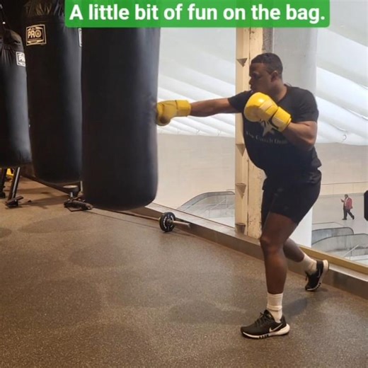 How to Hit the Heavy Punching Bag for FUN