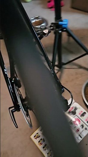 HUNT 44 Aerodynamicist Carbon Disc rear wheel freewheel sound.