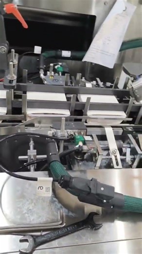 Automatic sleeve box carton cartoning machine for tray