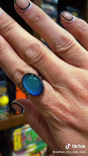 Understanding Mood Ring Colors and Meanings