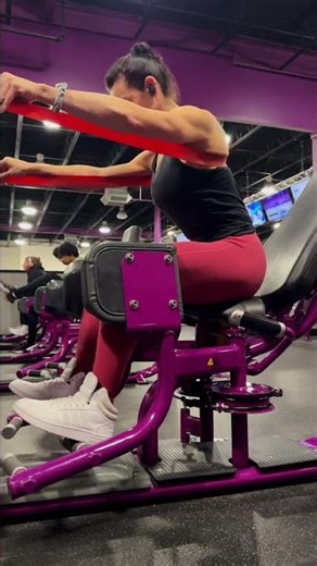 Banded Machine Hip Abductions