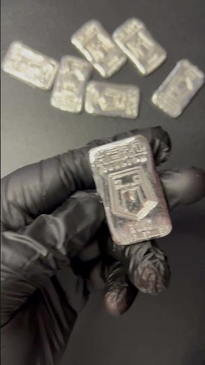 Hero Bullion 2 oz Hand-Poured Silver Bar