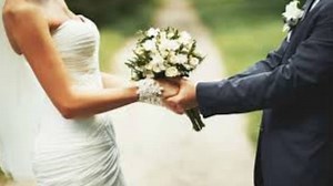 Grabó a su novia siendo infiel con su cuñado y mostró el video en pleno casamiento