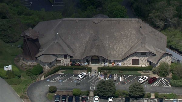 Former Christmas Tree Shops building near Sagamore Bridge has new tenant