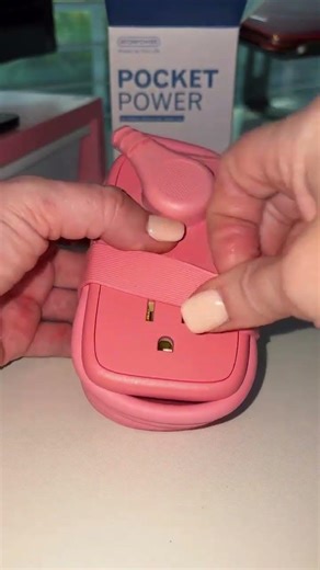 The secret to a perfect pink desk setup