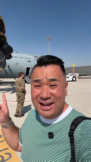 Sam Chui on Instagram: "Flying inside Airbus A400M low over Dubai with door open! Landing footage @thenonstopdan #samchui #Airbus #airbusdefence #A400M #avgeek #aviation #aviationlovers #flying #dubai"