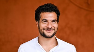 Amir de retour avec 'Sommet', un nouveau single aux sonorités plus rock - RTBF Actus
