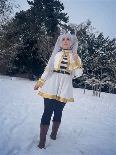 Snowy Cosplay Adventures with MaiVaan