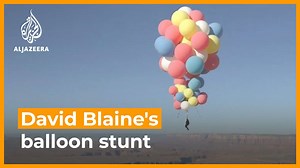“It’s like magic, it feels like I’m floating in the air.” Daredevil David Blaine performed his latest stunt over Arizona desert while holding onto helium balloons 🎈🎈🎈 | Al Jazeera English