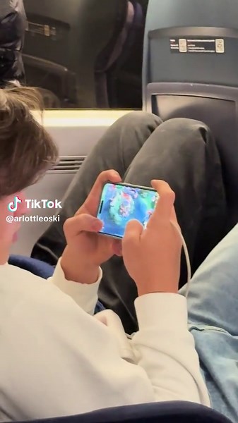 How to Switch to American Server in Mobile Legends