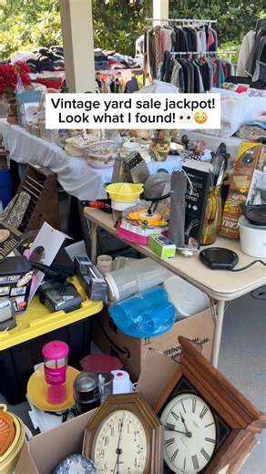 599K views · 5.9K reactions | I was not ready for how good this vintage yard sale was… and then I spotted THESE!!  #vintagefinds #homedecor #thriftstorefinds #thrifting | Touch of Townsend | Facebook