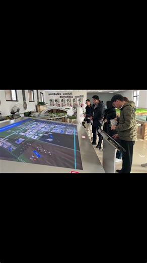 interactive multimedia sand table：automated commentary，visual feast