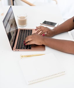 How to Start a Blog in 2025: Step by Step Blog Setup for Beginners