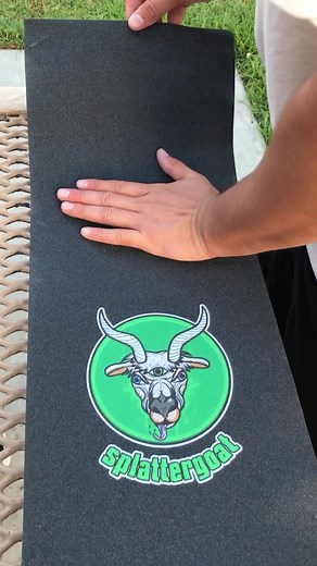 Go get your customs 🛹 of all needs @Splattergoat Skate & Grip Www.splattergoat.com #skateboards #skate #custom #sk8 #asmr #griptape #griptapeasmr #badbunny 🎥 : @garcias_finest