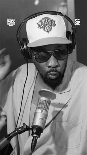 What's DJ Scratch Wearing to the New York Knicks NBA Championship Parade?