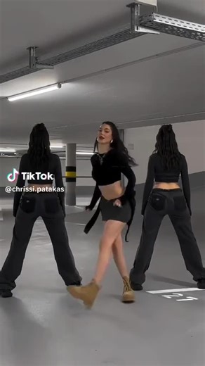 RS (@rachoostore2211)’s videos with Coconut Tree - Mohombi