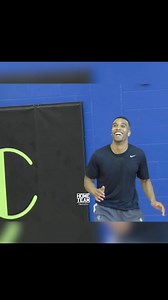 Courtney Lee’s Hesi move makes defender jump | Home Team Hoops