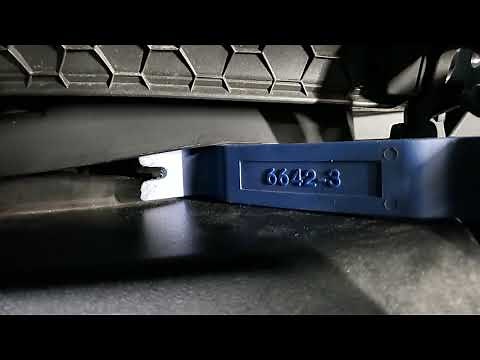 Porsche 911 991 engine compartment latch 3