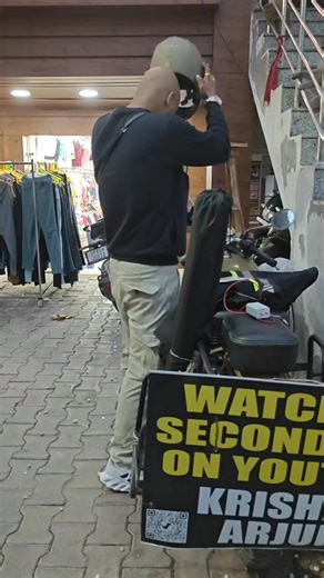 World's first double role SINGLE-SHOT film. 2 hours and 14 minutes. For the first time you will see set changes in a one-shot film with flashbacks, dream sequences and slow motion shots. Krishna Arjun The Only Godess Production Hemwant Tiwari #worldsfirstdoublerolesingleshotfilm #singletake #singleshot #onetake #oneshot #film #movie #indiefilm #independent #cinema #independentcinema #krishnaarjun #krishnaarjunsingleshot #krishnaarjunsingletake #oneshotfilm #onetakefilm #singleshotfilm #krishnaar