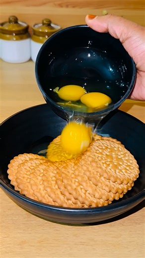 𝐑𝐚𝐬𝐡𝐢𝐝𝐚 on Instagram: "Simple Biscuit Pudding | Creamy & Delicious Biscuit Pudding | Simple Dessert Idea #pudding #shorts 🍮 Biscuit Pudding Without Oven | Easy & Tasty Treat biscuit pudding, easy dessert, no bake pudding, biscuit pudding recipe, quick pudding, creamy pudding, homemade dessert, instant sweet recipe, no oven dessert, simple pudding recipe, dessert ideas, biscuit pudding Malayalam, easy pudding for beginners, biscuit cake recipe, Rashizz Creations, short dessert"