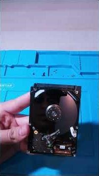 SSD o un HDD? #laptop #pc #windows #tecnologia #informatica #tech