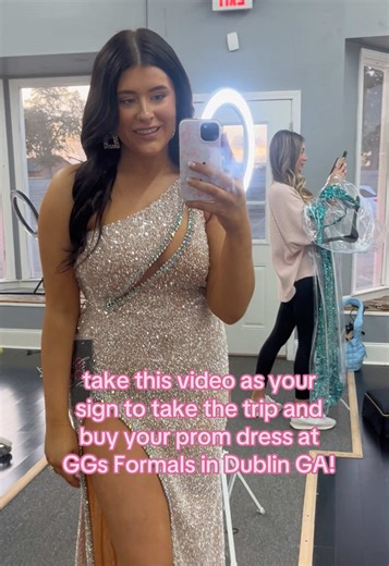 Forever obsessing over this dress from @GG Formals #ggsinthecityseason3 #promdress #promdressinspo #prom #fyp