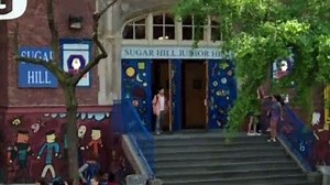 Game Shakers S01E01 Sky Whale - Lost Jacket, Falling Pigeons