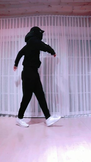 Shuffle Dance Routine in Athletic Wear