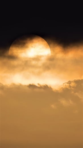 Quel spectacle ! Je ne m’en lasse pas 😍 Nov 2025 / R5 120 fps #sunset #gruescendrees #lacduder | Hervé Lamorlette