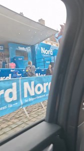 Delta FM en direct des 4 Jours de Dunkerque. Déjà beaucoup de monde à Cassel. 🚴‍♂️ | DELTA FM Côte d'Opale