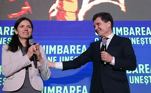 De unde vine și cine este Mirabela Grădinaru, partenera lui Nicușor Dan - candidatul independent la președinția României