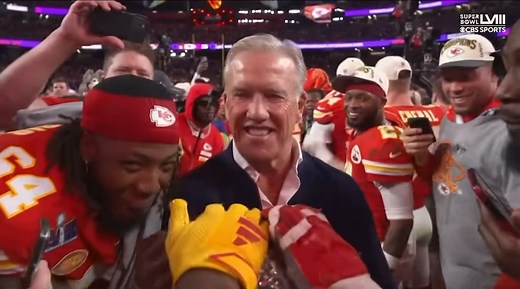 John Elway handing the Lombardi trophy over to the Chiefs after they won the Super Bowl was an all-time classic moment 😂 | KC Sports Network