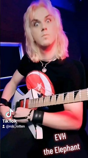 EVH "the elephant"🐘 whammy bar trick #evh #eddievanhalen #guitarlesson #guitarist #guitartutorial