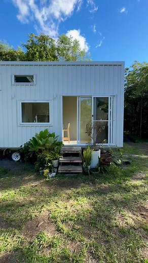 Stunning Minimalist Tiny Home Tour: Off-Grid Living Inspiration