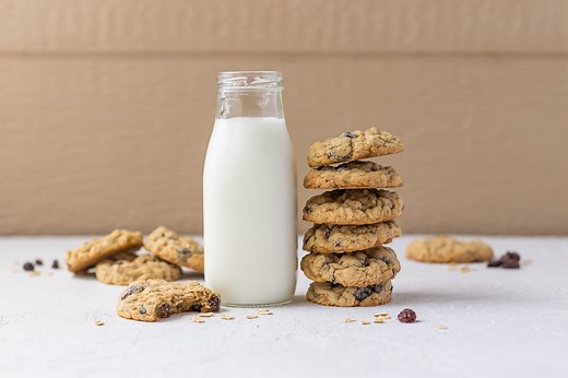 Grandma's Old Fashioned Oatmeal Raisin Cookies